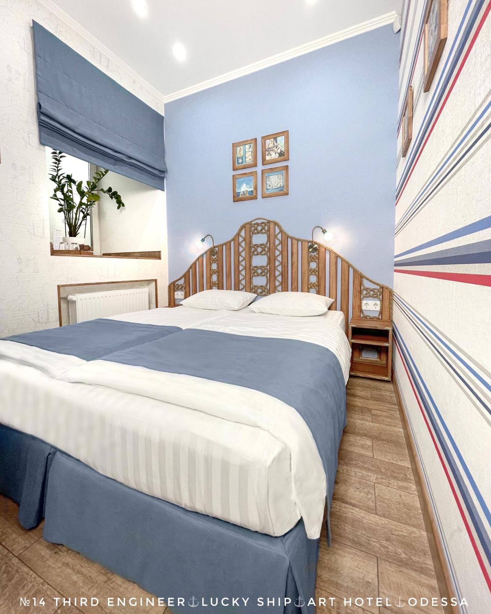 Lucky Ship Art Hotel Odessa Bilik gambar